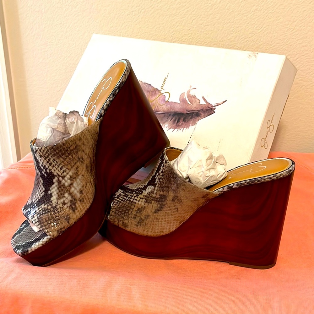 Jessica Simpson 5” Wedge Sandal Snake